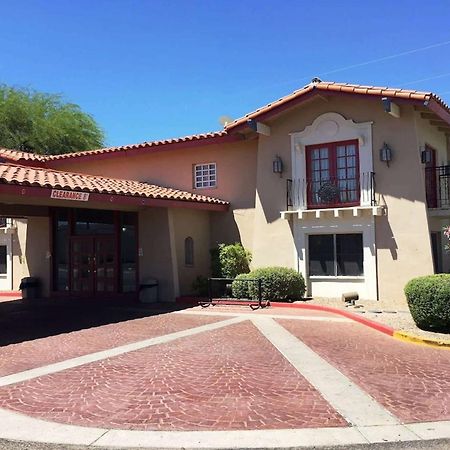 Days Inn By Wyndham Tucson City Center Extérieur photo
