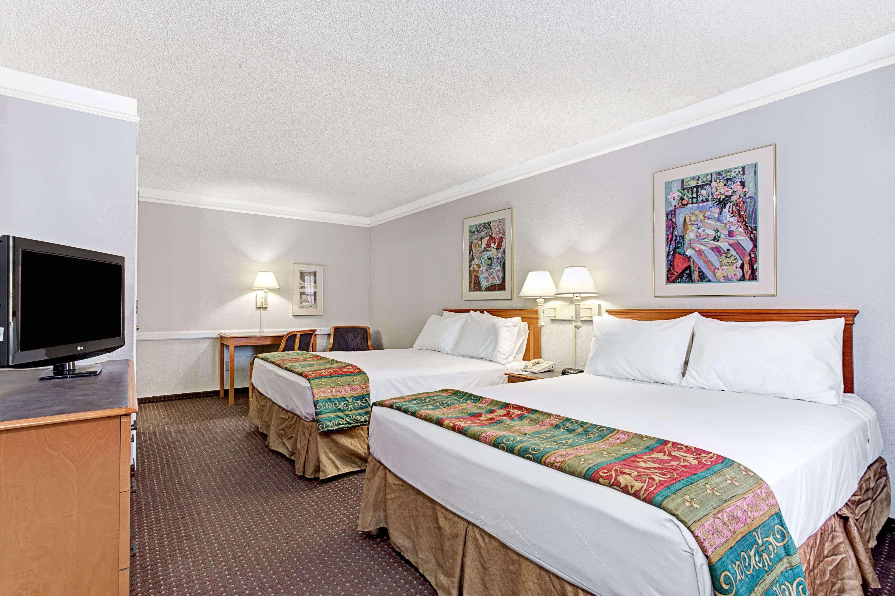 Days Inn By Wyndham Tucson City Center Extérieur photo