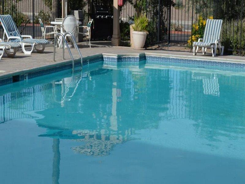 Days Inn By Wyndham Tucson City Center Extérieur photo