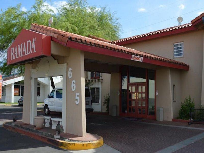 Days Inn By Wyndham Tucson City Center Extérieur photo