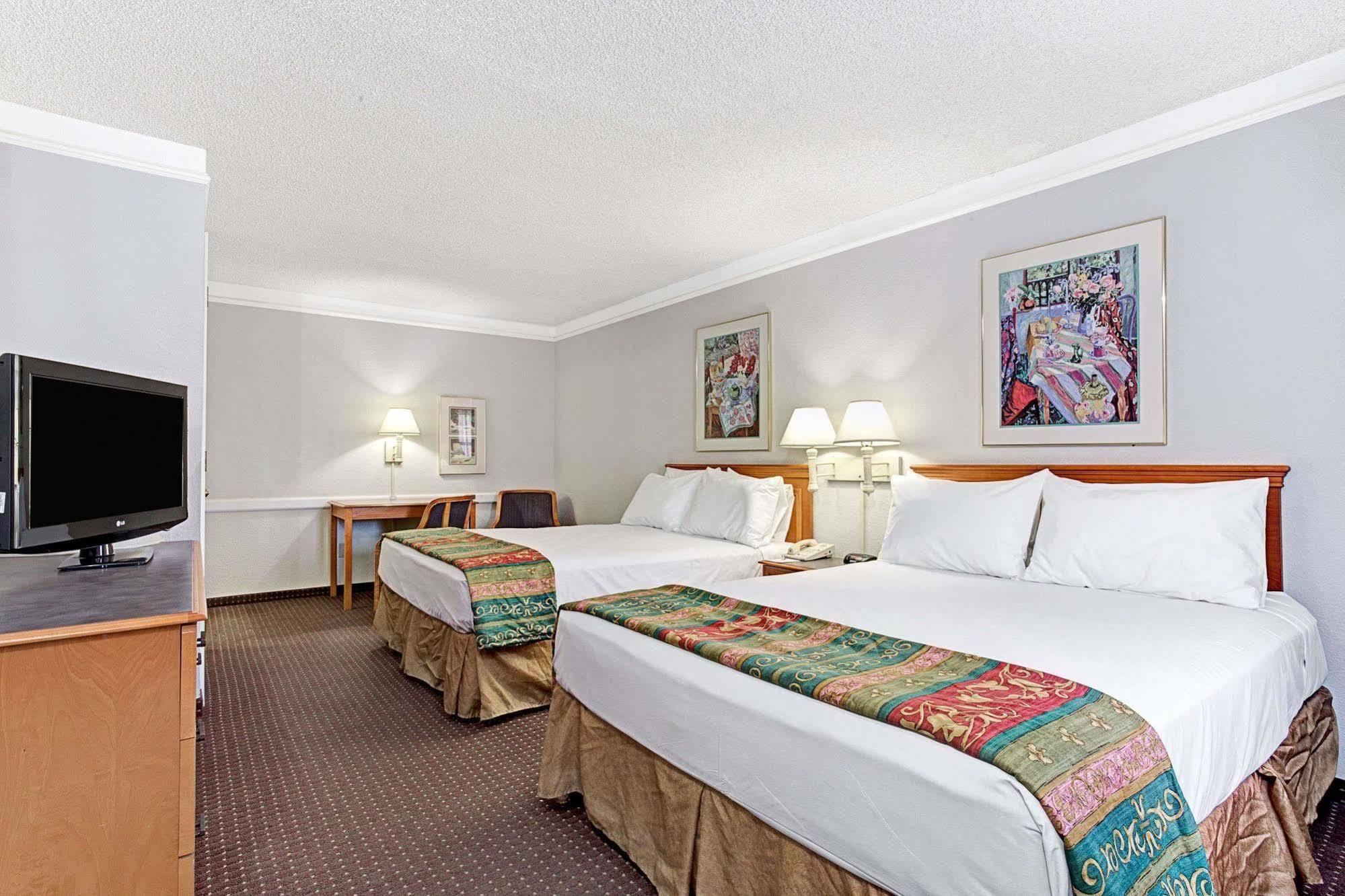 Days Inn By Wyndham Tucson City Center Extérieur photo