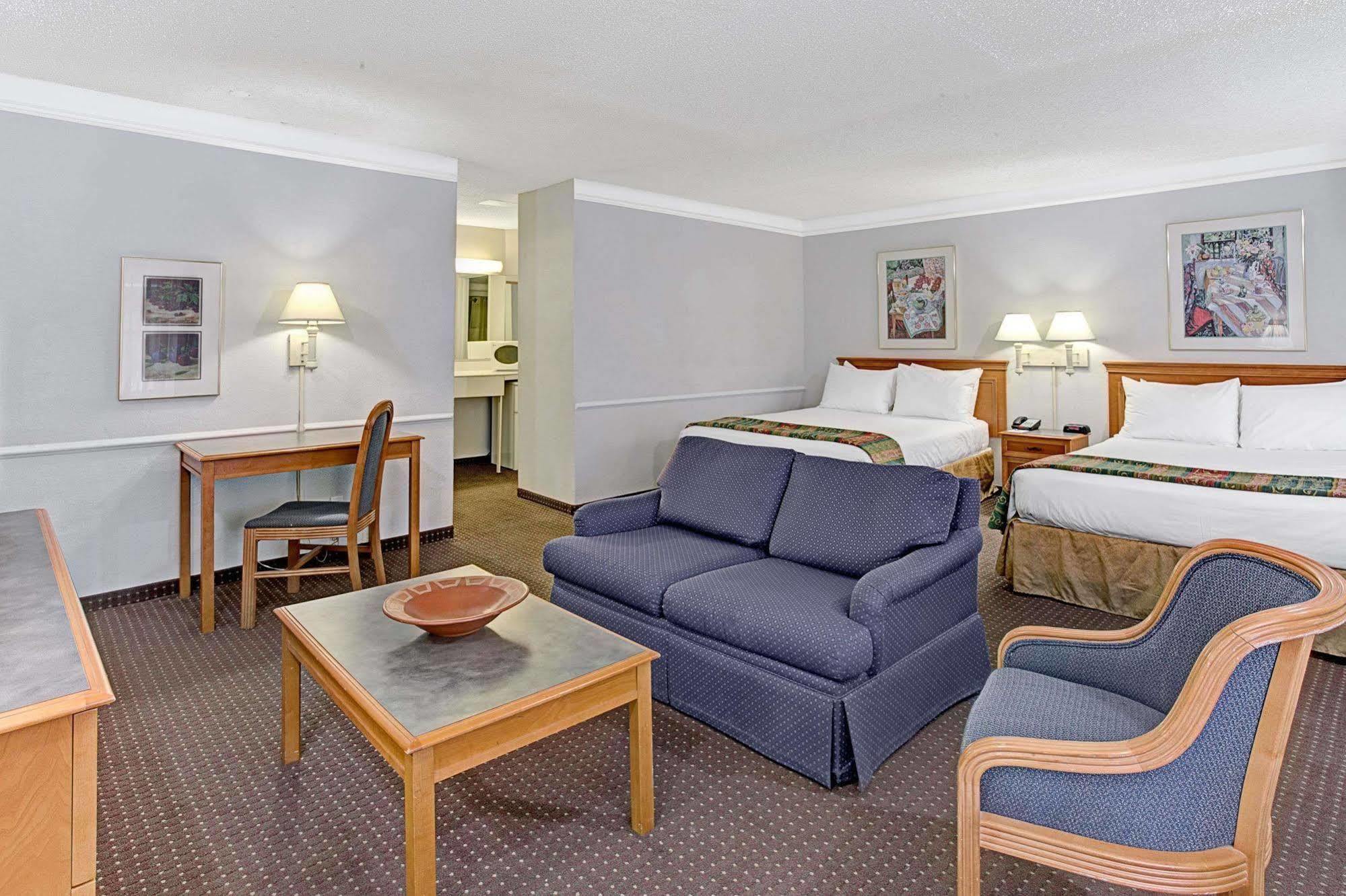 Days Inn By Wyndham Tucson City Center Extérieur photo